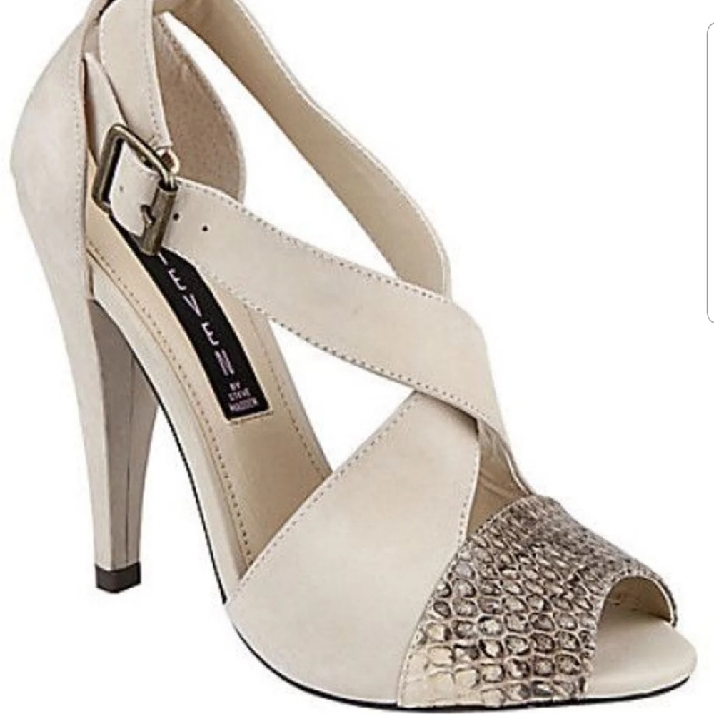 Steve Madden Cream Pumps New in Box